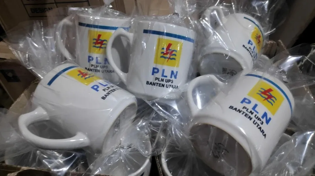 Cetak Jasa Cetak Mug Custom Satuan & Grosir - Souvenir Mug Terdekat di Curug Tangerang Berkualitas - Modhiskom